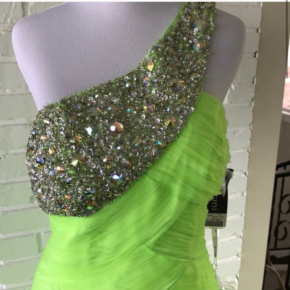 JOVANI PROM DRESS - Picture 2 of 5